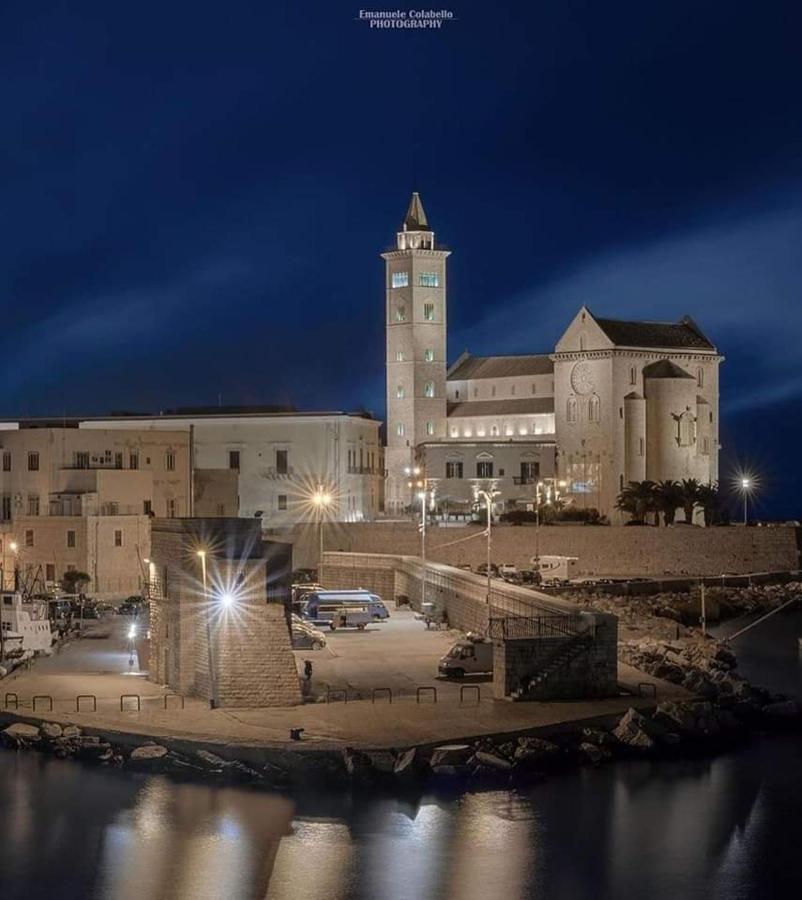 Suite Duomo Trani 6 Exterior foto